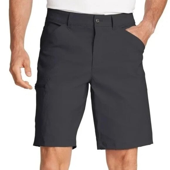 NEW Eddie Bauer Rainier 10” Tech Shorts Men’s 32 Cargo Outdoor Black - Picture 1 of 6